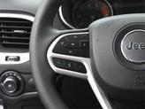 Thumbnail of 2022 Bright White Clearcoat Jeep Cherokee