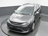 Thumbnail of 2019 Granite Crystal Metallic Clearcoat Chrysler Pacifica