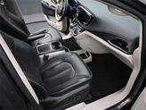 Thumbnail of 2019 Granite Crystal Metallic Clearcoat Chrysler Pacifica
