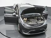 Thumbnail of 2019 Granite Crystal Metallic Clearcoat Chrysler Pacifica