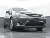 Thumbnail of 2019 Granite Crystal Metallic Clearcoat Chrysler Pacifica