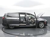 Thumbnail of 2019 Granite Crystal Metallic Clearcoat Chrysler Pacifica
