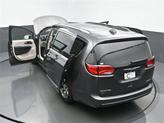 Thumbnail of 2019 Granite Crystal Metallic Clearcoat Chrysler Pacifica