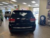 Thumbnail of 2020 Diamond Black Crystal Pearlcoat Jeep Grand Cherokee