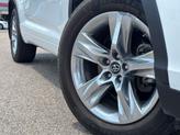 Thumbnail of 2019 Blizzard Pearl Toyota Highlander