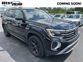 Photo of 2024 Deep Black Pearl Effect Volkswagen Atlas
