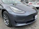 Thumbnail of 2019 Midnight Silver Metallic Tesla Model 3