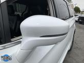 Thumbnail of 2021 Bright White Clearcoat Chrysler Pacifica Hybrid