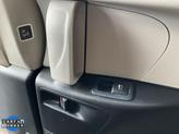 Thumbnail of 2021 Bright White Clearcoat Chrysler Pacifica Hybrid