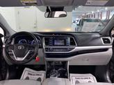 Thumbnail of 2017 Predawn Gray Mica Toyota Highlander