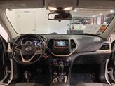 Thumbnail of 2018 Bright White Clearcoat Jeep Cherokee