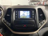 Thumbnail of 2018 Bright White Clearcoat Jeep Cherokee