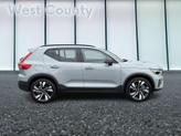 Thumbnail of 2025 Metallic Volvo XC40