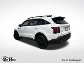 Thumbnail of 2023 Glacial White Pearl Kia Sorento