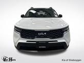 Thumbnail of 2023 Glacial White Pearl Kia Sorento
