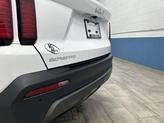 Thumbnail of 2023 Glacial White Pearl Kia Sorento