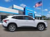 Thumbnail of 2025 Summit White Chevrolet Trax