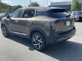 Thumbnail of 2025 Bronze Nissan Kicks