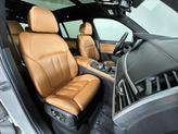 Thumbnail of 2022 Mineral White Metallic BMW X7