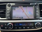Thumbnail of 2014 Blizzard Pearl Toyota Highlander