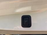 Thumbnail of 2014 Blizzard Pearl Toyota Highlander