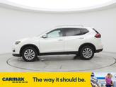 Thumbnail of 2017 White Nissan Rogue