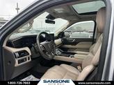 Thumbnail of 2022 Silver Radiance Metallic Clearcoat Lincoln Navigator