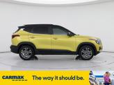 Thumbnail of 2022 Yellow Kia Seltos