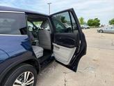 Thumbnail of 2016 Blue Honda Pilot