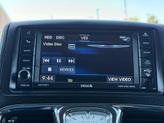 Thumbnail of 2016 Granite Crystal Metallic Clearcoat Chrysler Town & Country