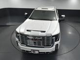 Thumbnail of 2025 White Frost Tricoat GMC Sierra 3500