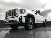 Thumbnail of 2025 White Frost Tricoat GMC Sierra 3500