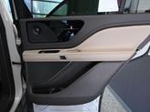 Thumbnail of 2023 CERAMIC PEARL MET 3C Lincoln Aviator
