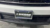 Thumbnail of 2025 Summit White Chevrolet Traverse
