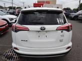Thumbnail of 2018 White Toyota RAV4