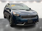 Photo of 2017 Deep Cerulean Kia Niro