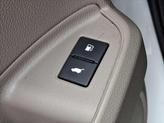 Thumbnail of 2020 Platinum White Pearl Honda Pilot