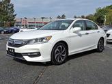 Photo of 2017 Lunar Silver Metallic Honda Accord