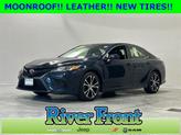 Photo of 2018 Blue Toyota Camry