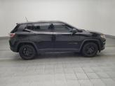 Thumbnail of 2020 Diamond Black Crystal Pearlcoat Jeep Compass