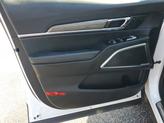 Thumbnail of 2021 Glacial White Pearl Kia Telluride