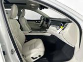 Thumbnail of 2025 Crystal White Metallic Volvo XC60