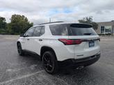 Thumbnail of 2023 Iridescent Pearl Tricoat Chevrolet Traverse