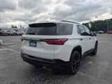 Thumbnail of 2023 Iridescent Pearl Tricoat Chevrolet Traverse