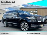 Photo of 2022 Infinite Black Metallic Clearcoat Lincoln Navigator