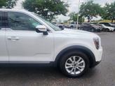 Thumbnail of 2020 Snow White Pearl Kia Telluride