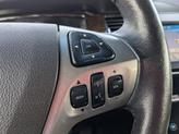 Thumbnail of 2017 White Platinum Clearcoat Metallic Ford Taurus