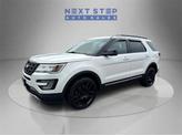 Thumbnail of 2016 White Platinum Clearcoat Metallic Ford Explorer