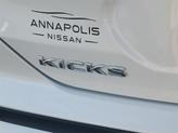 Thumbnail of 2024 Aspen White Tricoat/Super Black Nissan Kicks