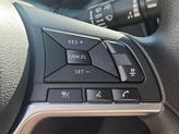 Thumbnail of 2024 Aspen White Tricoat/Super Black Nissan Kicks